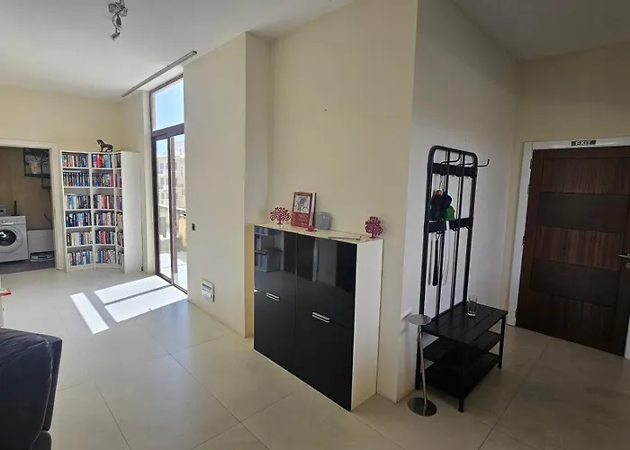 Lunzjata Mansions Penthouse Διαμέρισμα *